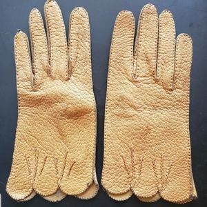 Womens vintage leather gloves